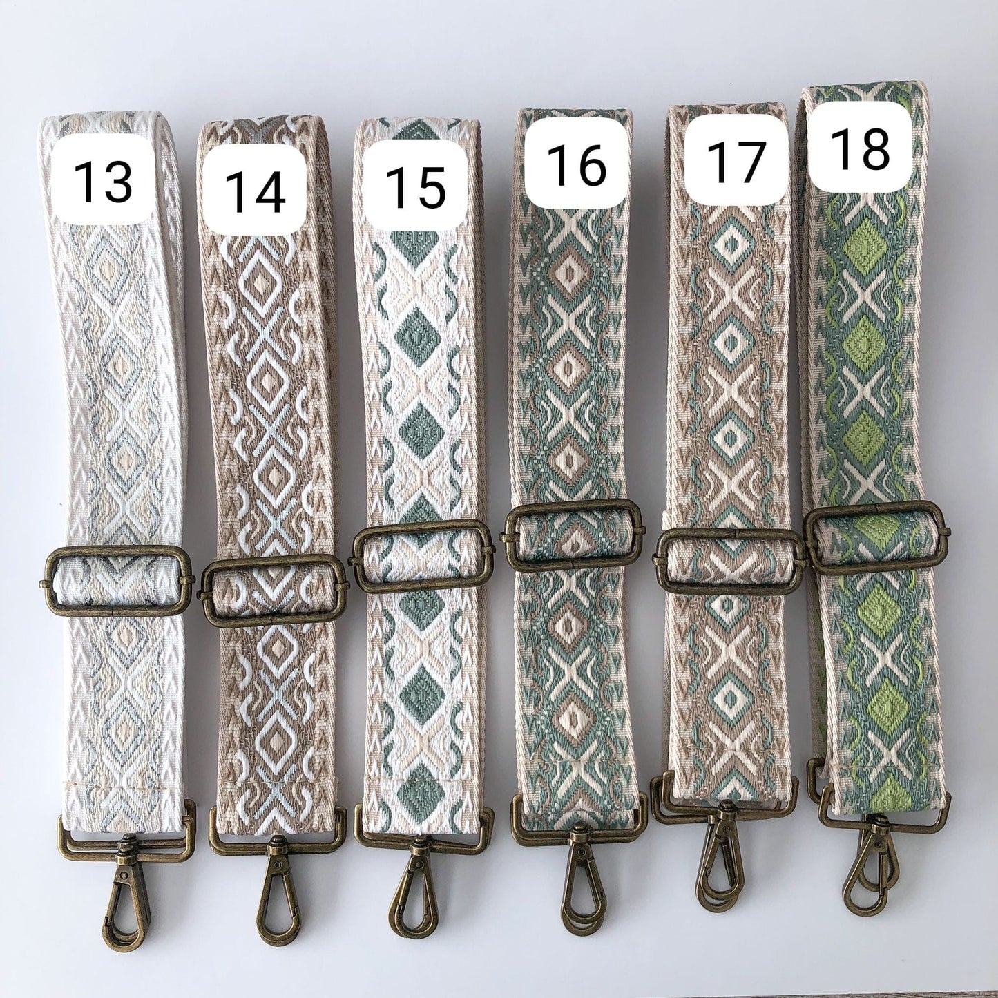Bandolera tachuelas piel de ante personalizada - Color beige