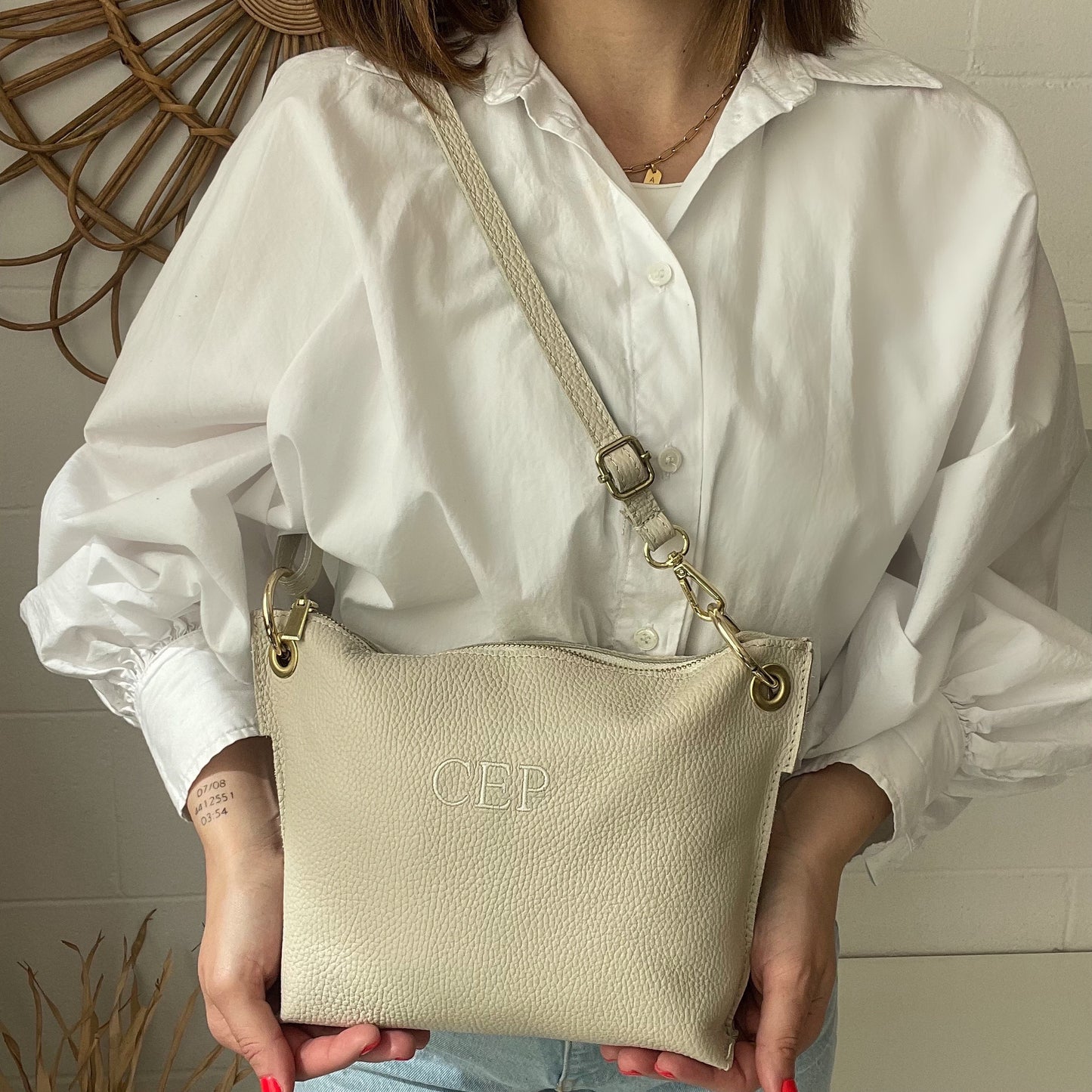 Bolso de herrajes personalizado - Color beige