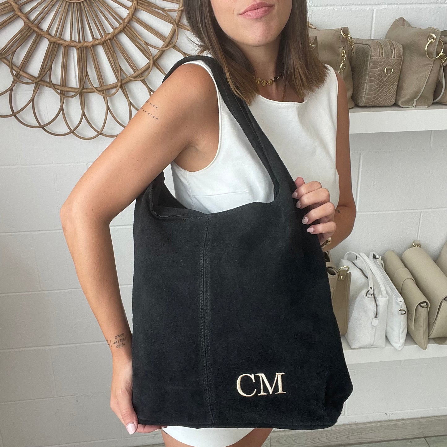 Bolso saco de piel de ante personalizado- Color negro