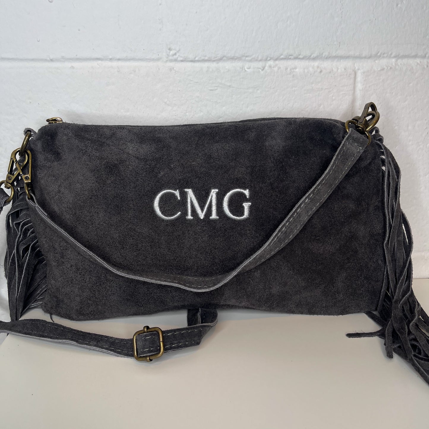 Bolso ovalado flecos piel de ante personalizado - Color gris