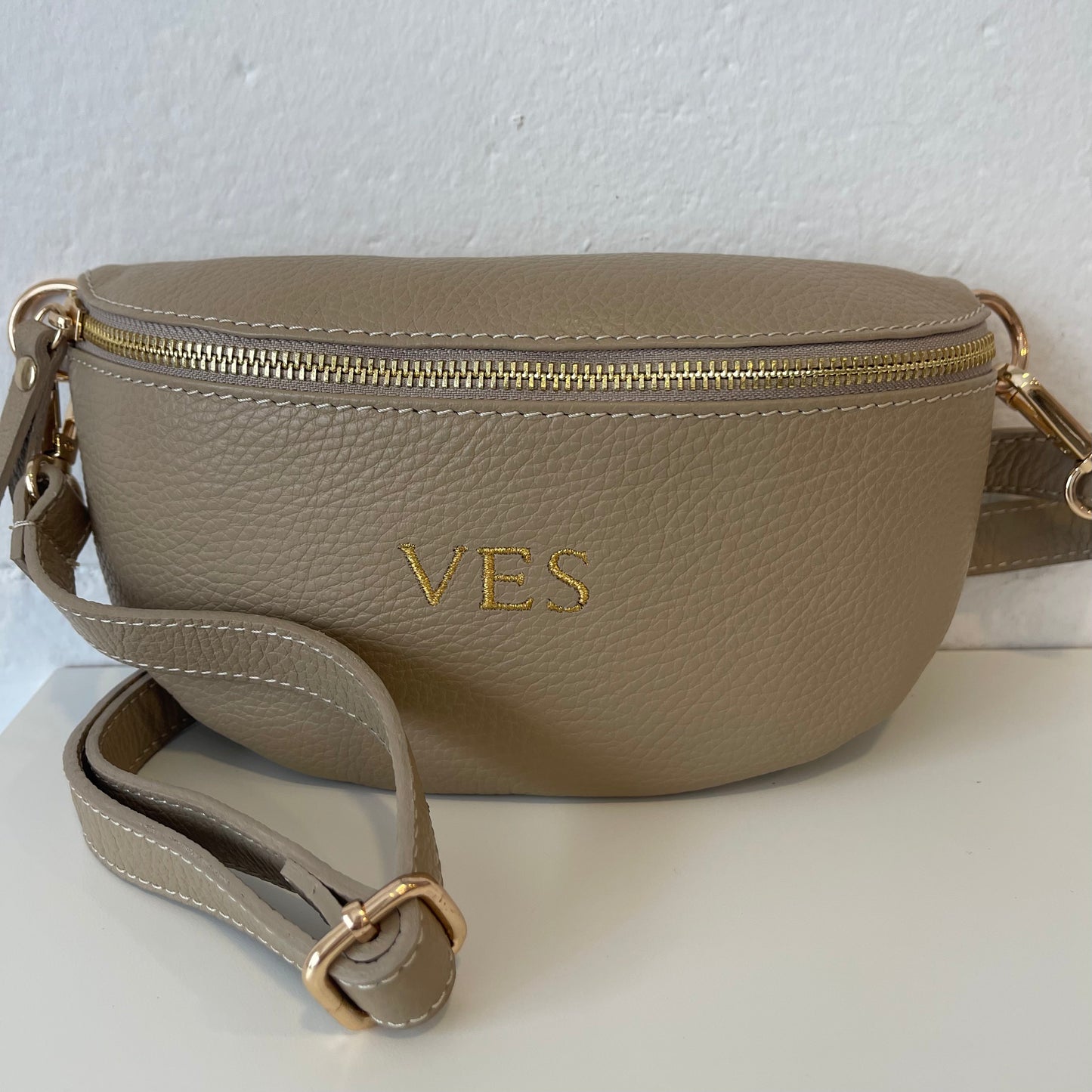 Riñonera pequeña de piel personalizada - Color beige