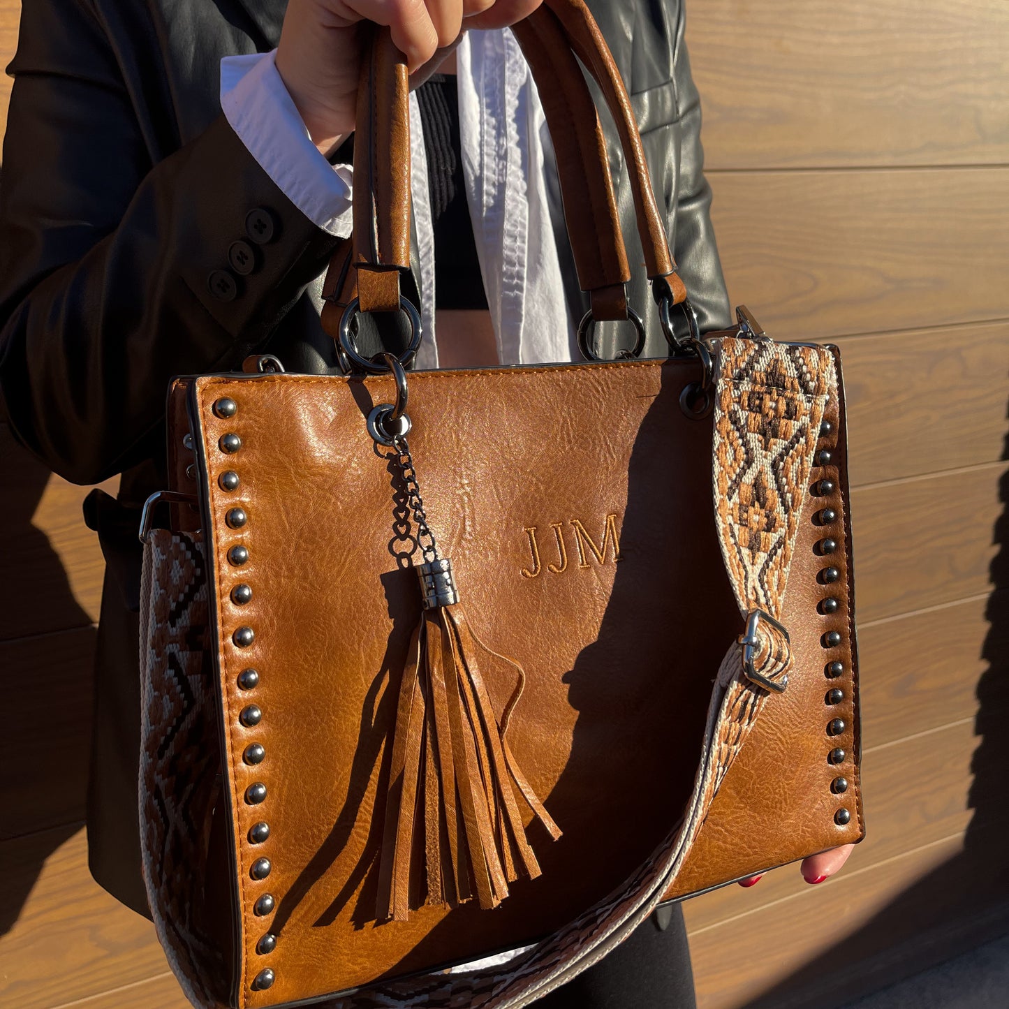 Bolso shopper tachuelas mediano - camel