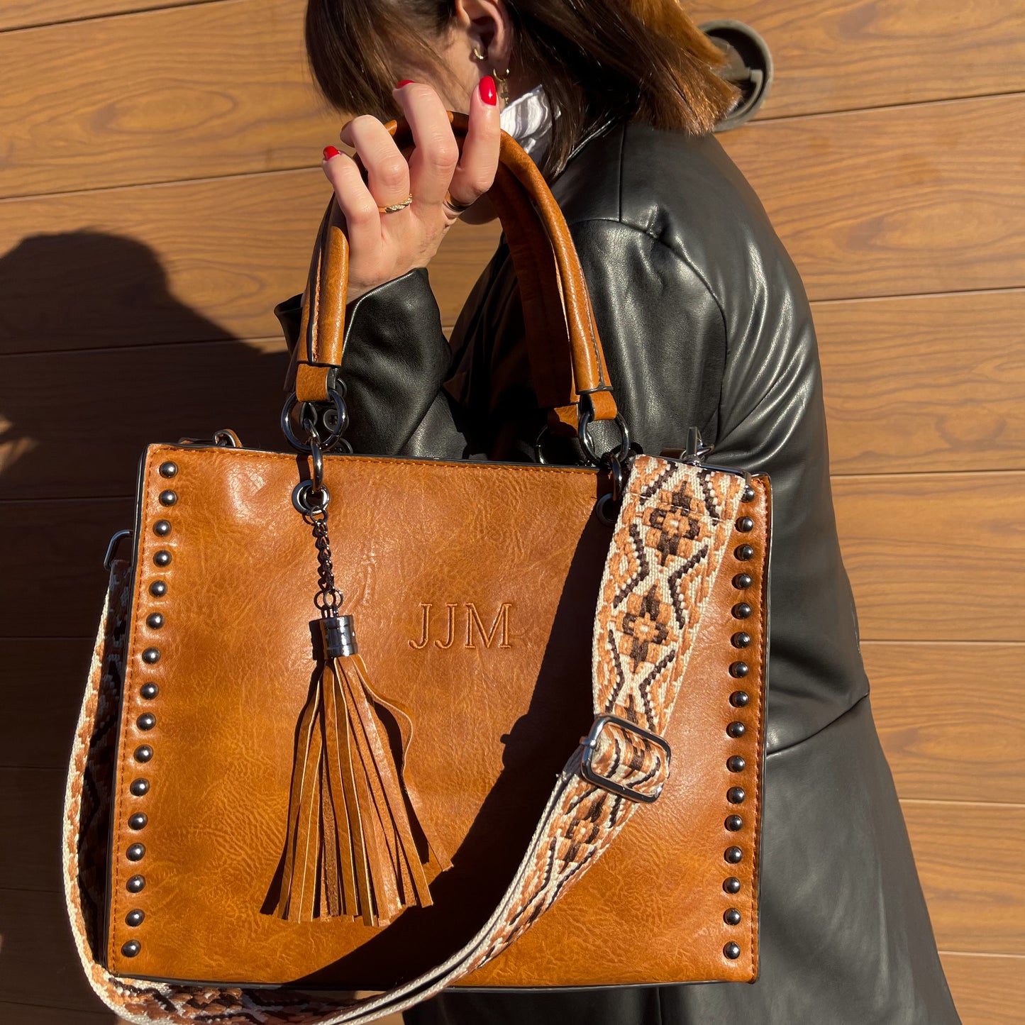 Bolso shopper tachuelas mediano - camel