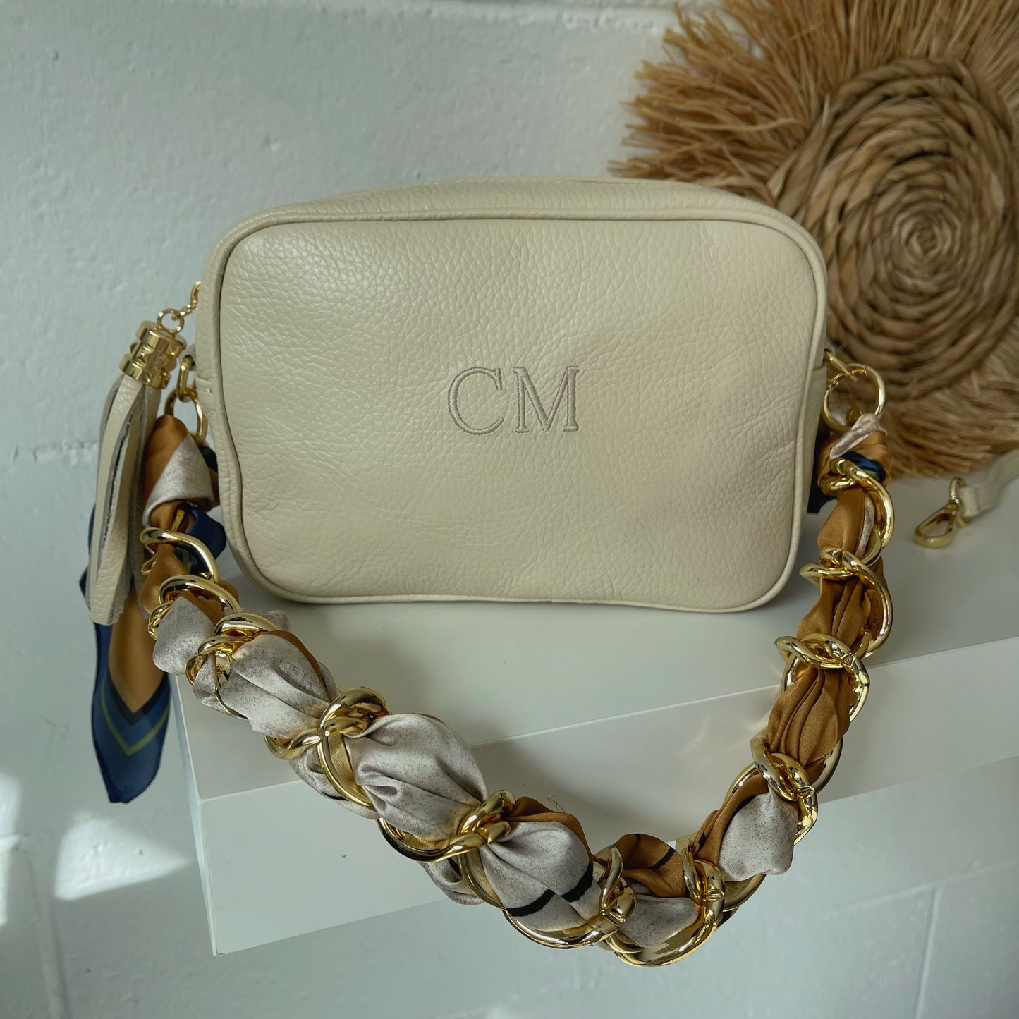Bolso piel pompón personalizado