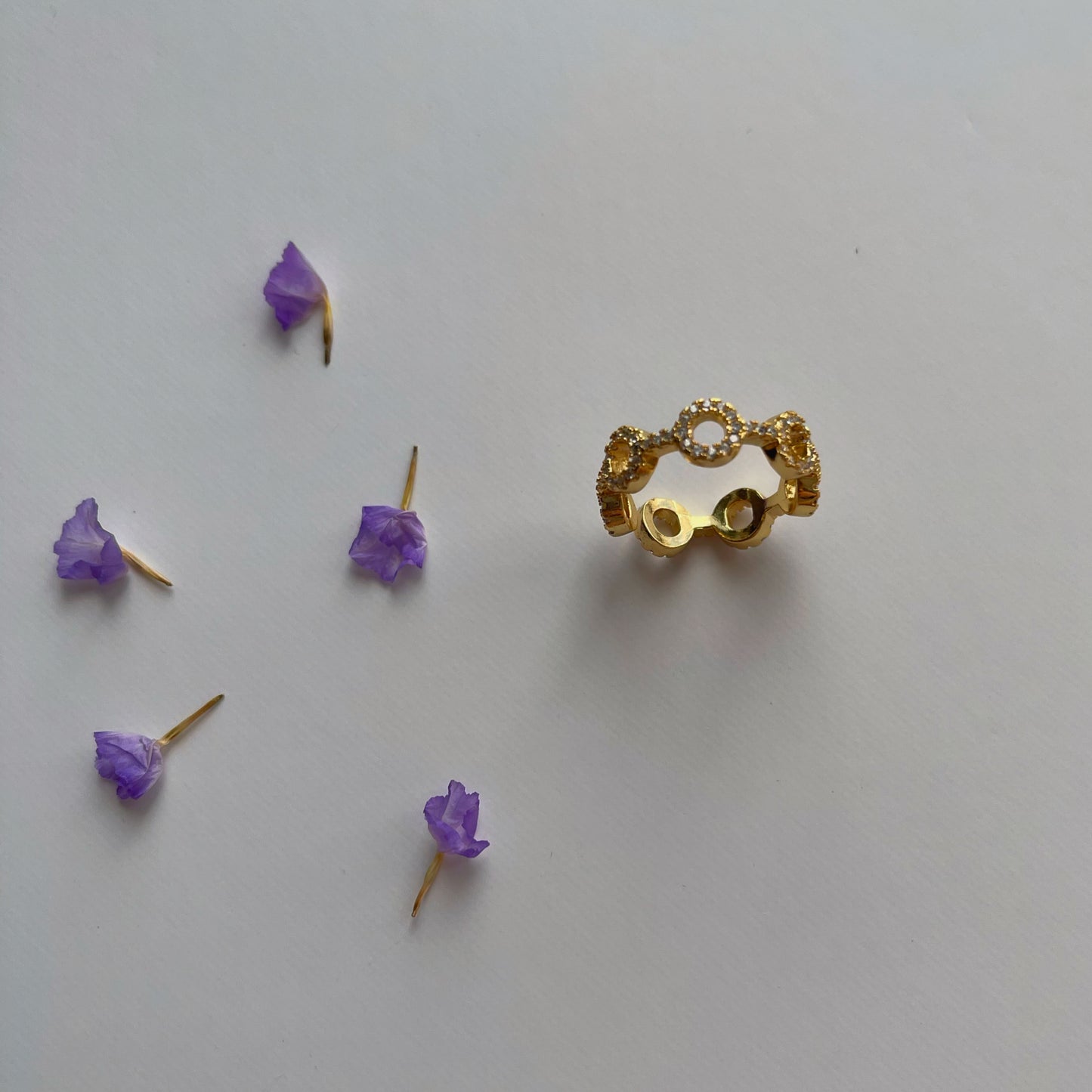 Anillo glowing circles