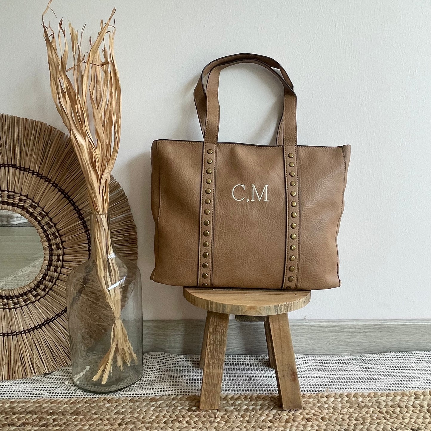 Shopper tachuelas personalizado efecto piel- Color TAUPE